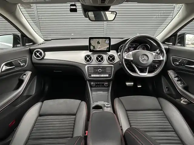 メルセデス・ベンツ ＣＬＡ１８０ Sブレイク AMG スタイル 茨城県 2018(平30)年 1.1万km コスモスブラック 後期型 /AMGプレミアムパッケージ/パノラミックSR /RSP /ACC /LKA /BSA /Bカメラ /パークトロニック /半革 /シートヒーター /M付パワーシート /パワーテールゲート /アンビエントライト /ナビ /TV /BT/USB/DVD/CD/CarPlay /LEDヘッドライト /ETC2.0 /ドラレコ/禁煙車