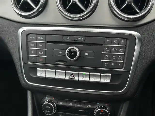 メルセデス・ベンツ ＣＬＡ１８０ Sブレイク AMG スタイル 茨城県 2018(平30)年 1.1万km コスモスブラック 後期型 /AMGプレミアムパッケージ/パノラミックSR /RSP /ACC /LKA /BSA /Bカメラ /パークトロニック /半革 /シートヒーター /M付パワーシート /パワーテールゲート /アンビエントライト /ナビ /TV /BT/USB/DVD/CD/CarPlay /LEDヘッドライト /ETC2.0 /ドラレコ/禁煙車