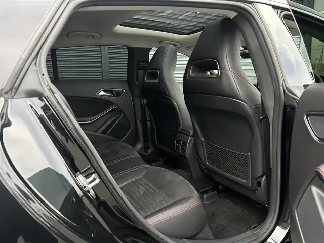 メルセデス・ベンツ ＣＬＡ１８０ Sブレイク AMG スタイル 茨城県 2018(平30)年 1.1万km コスモスブラック 後期型 /AMGプレミアムパッケージ/パノラミックSR /RSP /ACC /LKA /BSA /Bカメラ /パークトロニック /半革 /シートヒーター /M付パワーシート /パワーテールゲート /アンビエントライト /ナビ /TV /BT/USB/DVD/CD/CarPlay /LEDヘッドライト /ETC2.0 /ドラレコ/禁煙車