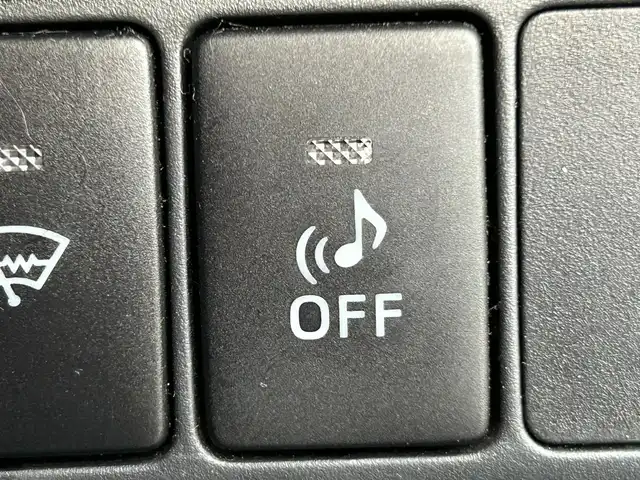 トヨタ アクア S 道南・函館 2015(平27)年 7.9万km ブラックマイカ /純正ＳＤナビ//フルセグＴＶ//夏冬タイヤ//エンジンスターター//バックカメラ//オートライト//ＡＢＳ//社外ＡＷ//フロアマット//ＥＴＣ//プッシュスタート//スマートキー//スペアキー//ＥＴＣ//保証書//取扱説明書