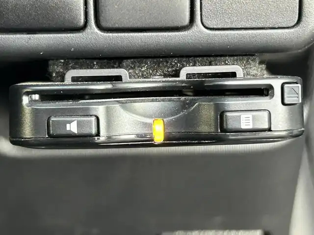 トヨタ アクア S 道南・函館 2015(平27)年 7.9万km ブラックマイカ /純正ＳＤナビ//フルセグＴＶ//夏冬タイヤ//エンジンスターター//バックカメラ//オートライト//ＡＢＳ//社外ＡＷ//フロアマット//ＥＴＣ//プッシュスタート//スマートキー//スペアキー//ＥＴＣ//保証書//取扱説明書