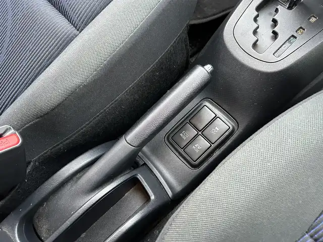 トヨタ アクア S 道南・函館 2015(平27)年 7.9万km ブラックマイカ /純正ＳＤナビ//フルセグＴＶ//夏冬タイヤ//エンジンスターター//バックカメラ//オートライト//ＡＢＳ//社外ＡＷ//フロアマット//ＥＴＣ//プッシュスタート//スマートキー//スペアキー//ＥＴＣ//保証書//取扱説明書