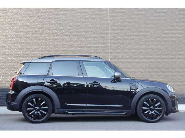 ＭＩＮＩ ＢＭＷ ミニ クロスオーバー クーパー D シャドーED 大分県 2021(令3)年 6万km ミッドナイト・ブラック・メタリック 特別仕様車/アダプティブクルーズコントロール/純正ディスプレイオーディオ/CarPlay/Bluetooth/USB/ワイヤレス充電/黒革/シートヒーター/バックカメラ/オートライト/純正18インチAW/ミラー一体型ETC/社外ドライブレコーダー（前）
