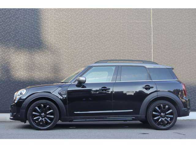 ＭＩＮＩ ＢＭＷ ミニ クロスオーバー クーパー D シャドーED 大分県 2021(令3)年 6万km ミッドナイト・ブラック・メタリック 特別仕様車/アダプティブクルーズコントロール/純正ディスプレイオーディオ/CarPlay/Bluetooth/USB/ワイヤレス充電/黒革/シートヒーター/バックカメラ/オートライト/純正18インチAW/ミラー一体型ETC/社外ドライブレコーダー（前）