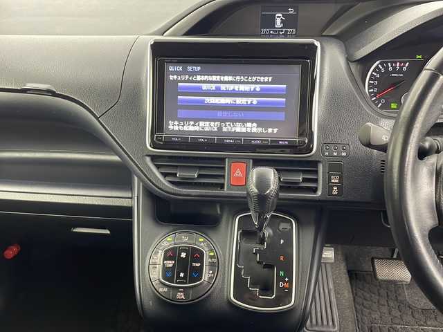 トヨタ ヴォクシー ZS 煌 新潟県 2014(平26)年 7.8万km ブラッキッシュアゲハガラスフレーク 　ワンオーナー/　フルセグテレビ/　バックカメラ/　フリップダウンモニター/　プッシュスタート/　両側パワースライドドア/　ETC/　LEDヘッドライト/　オートライト/　アイドリングストップ/　ウィンカーミラー/　ドアバイザー