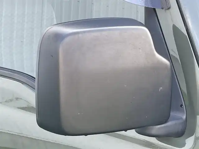 スズキ ジムニー XG 香川県 2023(令5)年 4.2万km ジャングルグリーン スズキセーフティサポート/・デュアルセンサーブレーキサポート/・車線逸脱警報機能/・ふらつき警報機能/・ハイビームアシスト/・先行車発進お知らせ機能/ワンオーナー　/禁煙車　/カーオーディオ【DEH-5600】/(Bluetooth/CD/AUX)/MT車/４WD/純正16インチアルミホイール/ロッドホルダー/リアアンダーミラー/リフトアップ/ヒルホールドコントロール/ETC/オートライト/ACエアコン/光軸調整/リモコンキー