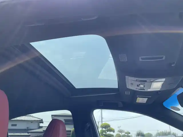 レクサス ＥＳ 300h Fスポーツ 茨城県 2019(平31)年 6.9万km グラファイトブラックガラスフレーク ・ワンオーナー/・純正ナビ（AM/FM/CD/DVD/TV/BT）/・フルセグテレビ/・バックカメラ/・前方ドライブレコーダー/・ETC2.0/・ハンドルヒーター/・シートヒーター/クーラー（D/N席）/・パワーシート（D/N席）/・パワーバックドア/・サンルーフ/・ステアリングスイッチ/・オートライト/・オートワイパー/・横滑り防止装置/・コーナーセンサー/・レーンアシスト/・ブラインドスポットモニター/・クルーズコントロール/・電格ミラー/・空気圧センサー/・三眼LEDヘッドライト/・保証書/・取扱説明書/・カードキーあり