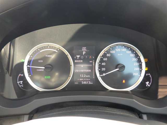 レクサス ＩＳ 300h バージョンL 千葉県 2013(平25)年 5.5万km ソニックチタニウム ホワイトレザーシート/前席パワーシート/エアシート/シートヒーター/純正SDナビ/地デジTV/【DVD/CD再生可　Bluetooth接続】/バックカメラ/ドライブレコーダー（前後撮影）/ETC/LEDヘッドライト/フォグライト/ウインカーミラー/革巻きステアリング/パドルシフト/ステアリングスイッチ/純正17インチアルミホイル/サイド/カーテンエアバッグ/スマートキー