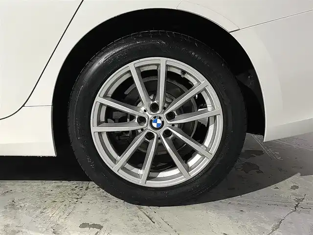 ＢＭＷ ３２０ｄ xDrive 道央・札幌 2019(令1)年 1.4万km 白 コンフォートpkg/　・オートマチック・トランク・リッド・オペレーション/　・ストレージpkg/　・HiFiスピーカー・システム/プラスpkg/　・ハイグロス・ブラック・インテリア・トリム／パール・クローム・ハイライト/　・アンビエント・ライト/　・LEDフォグ・ランプ（フロント）/ドライビング・アシスト・プロフェッショナル/　・ACC/　・レーン・ディパーチャー・ウォーニング/　・レーン・チェンジ・ウォーニング/　・エマージェンシーストップアシスト/パワーシート（D/N）/シートヒーター（D/N）/アダプティブLEDヘッドライト/ワイヤレスチャージング/BMWライブ・コックピット/レインセンサー/ハイビームアシスト/パーキングアシスト/オートライト/ETC