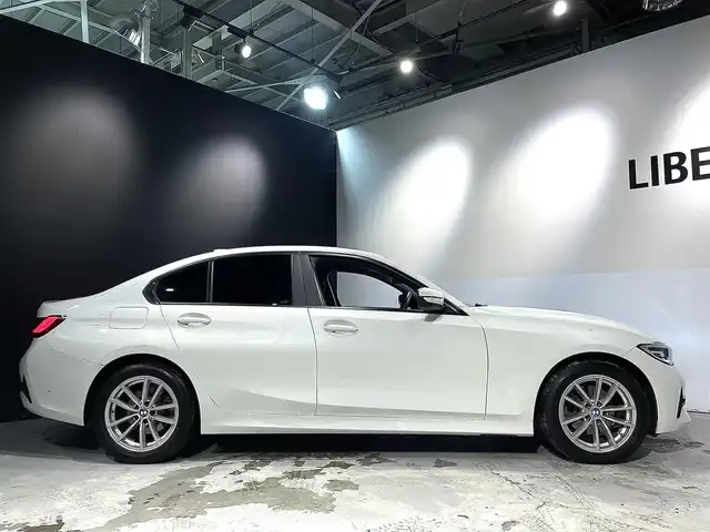 ＢＭＷ ３２０ｄ xDrive 道央・札幌 2019(令1)年 1.4万km 白 コンフォートpkg/　・オートマチック・トランク・リッド・オペレーション/　・ストレージpkg/　・HiFiスピーカー・システム/プラスpkg/　・ハイグロス・ブラック・インテリア・トリム／パール・クローム・ハイライト/　・アンビエント・ライト/　・LEDフォグ・ランプ（フロント）/ドライビング・アシスト・プロフェッショナル/　・ACC/　・レーン・ディパーチャー・ウォーニング/　・レーン・チェンジ・ウォーニング/　・エマージェンシーストップアシスト/パワーシート（D/N）/シートヒーター（D/N）/アダプティブLEDヘッドライト/ワイヤレスチャージング/BMWライブ・コックピット/レインセンサー/ハイビームアシスト/パーキングアシスト/オートライト/ETC