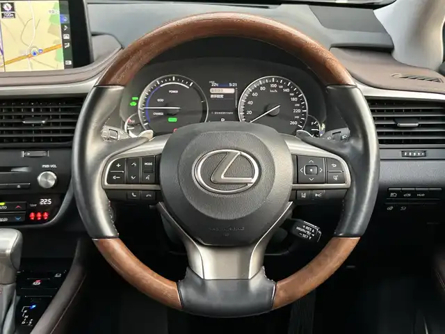 レクサス ＲＸ 450h バージョンL 茨城県 2021(令3)年 2.4万km グラファイトブラックガラスフレーク 後期　/１オーナー　/ムーンルーフ　/ＨＵＤ　/３６０度カメラ　/三眼ＬＥＤ　/アクセサリーコンセント　/ＡＣＣ　/ＬＫＡ　/ＢＳＭ　/茶革　/全席シートヒーター　/ベンチレーション　/Ｍ付ＰＷシート　/ＰＷテールゲート　/禁煙車