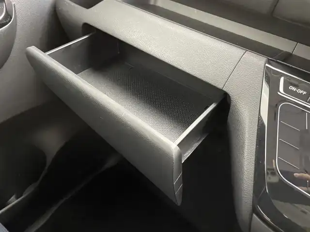 日産 ルークス ハイウェイスター X 千葉県 2020(令2)年 2.6万km ホワイトパール 禁煙車/エマージェンシーブレーキ/快適パックA/・プラズマクラスター付きリヤシーリングファン/・パーソナルテーブル/・カップホルダー/・USBソケット(助手席シート裏)/・ロールサンシェード/・撥水加工シート/社外７インチナビ/・Bluetooth.フルセグTV.CD.SD/アラウンドビューモニター/ステアリングスイッチ/LEDヘッドライト/フォグランプ/純正１４インチアルミ/プッシュスタート/スマートキー/スペアキー