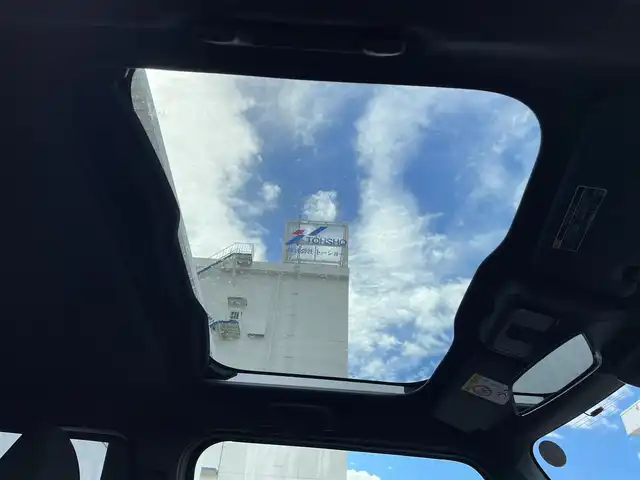 ダイハツ タフト G ダーククロムベンチャー 東京都 2025(令7)年 0.1千km ブラックマイカメタリック 届出済未使用車/登録時走行8km/ガラスルーフ/シートヒーター前席/アイドリングストップ/スマートアシスト/衝突警報機能/衝突回避支援ブレーキ機能/ブレーキ制御付誤発進抑制機能/車線逸脱警報機能/路外逸脱警報機能/ふらつき警報/先行車発進お知らせ機能/標識認識機能/全車速追従機能付オートクルーズコントロール/レーンキープコントロール/オートハイビーム/アダプティブドライビングビーム/電動パーキングブレーキ/オートブレーキホールド/LEDヘッドライト/フォグライト