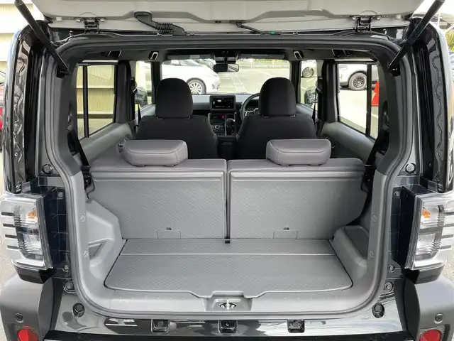 ダイハツ タフト G ダーククロムベンチャー 東京都 2025(令7)年 0.1千km ブラックマイカメタリック 届出済未使用車/登録時走行8km/ガラスルーフ/シートヒーター前席/アイドリングストップ/スマートアシスト/衝突警報機能/衝突回避支援ブレーキ機能/ブレーキ制御付誤発進抑制機能/車線逸脱警報機能/路外逸脱警報機能/ふらつき警報/先行車発進お知らせ機能/標識認識機能/全車速追従機能付オートクルーズコントロール/レーンキープコントロール/オートハイビーム/アダプティブドライビングビーム/電動パーキングブレーキ/オートブレーキホールド/LEDヘッドライト/フォグライト