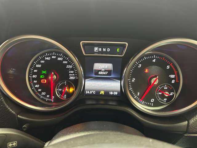 メルセデス・ベンツ ゲレンデヴァーゲン Ｇ３５０ｄ 千葉県 2017(平29)年 4.9万km オブシディアンブラック ラグジュアリーＰＫＧ　/黒革　/ＳＲ　/ナビ　/ＴＶ　/Ｂｌｕｅｔｏｏｔｈ接続　/ｈａｒｍａｎｋａｒｄｏｎサウンド　/バイキセノンヘッドライト　/シートヒーター　/ブラインドスポット　/ＥＴＣ　/ドラレコ　/禁煙車　/４ＷＤ