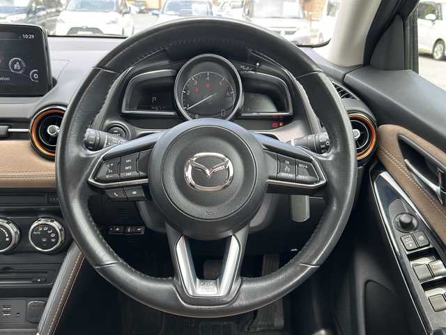 マツダ デミオ XDテーラードブラウン 茨城県 2018(平30)年 4.5万km マシーングレープレミアムM ワンオーナー/純正メモリナビ/(地デジTV・CD・DVD・BT・USB・ラジオ再生)/クルーズコントロール/衝突軽減ブレーキ/シートヒーター/バックカメラ/オートライト/LEDヘッドライト/純正16inアルミホイール/純正フロアマット/スマートキー/取扱説明書/保証書