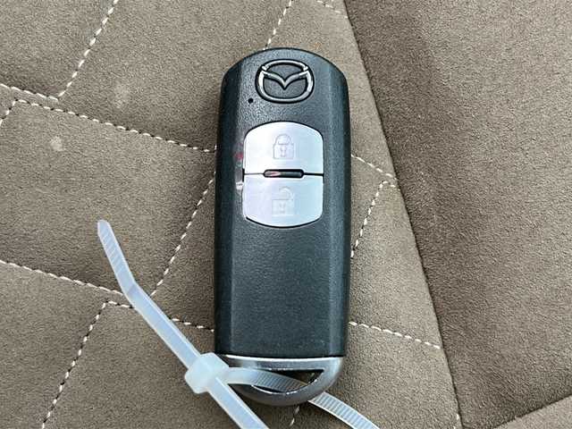 マツダ デミオ XDテーラードブラウン 茨城県 2018(平30)年 4.5万km マシーングレープレミアムM ワンオーナー/純正メモリナビ/(地デジTV・CD・DVD・BT・USB・ラジオ再生)/クルーズコントロール/衝突軽減ブレーキ/シートヒーター/バックカメラ/オートライト/LEDヘッドライト/純正16inアルミホイール/純正フロアマット/スマートキー/取扱説明書/保証書