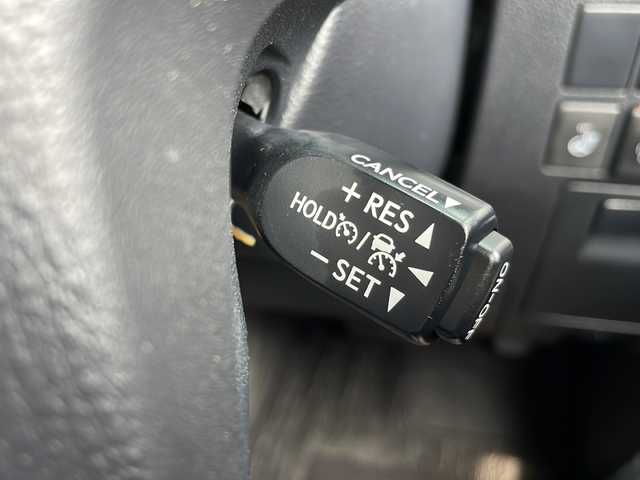 トヨタ アルファード S Cパッケージ 愛知県 2023(令5)年 3.3万km ホワイトパールクリスタルシャイン 衝突軽減システム/純正9型ディズプレイオーディオ　ナビあり/三眼LEDヘッドライト/両側パワースライドドア/サンルーフ/レーダークルーズコントロール/シートヒーター/エアシート/フルセグ/CD DVD/Bluetooth/バックカメラ/パワーシート/電動リアゲート/コーナーセンサー/純正アルミホイール/ETC2.0/ブラインドスポットモニター/インテリジェントミラー/オートマチックハイビーム/ドライブレコーダー/ステアリングスイッチ/スマートキー/プッシュスタート