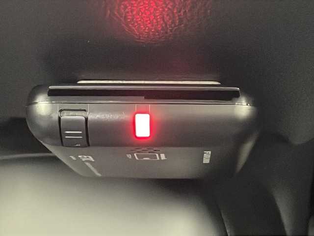 トヨタ アクア X 千葉県 2023(令5)年 3.9万km プラチナホワイトパールマイカ 純正ディスプレイオーディオ/ナビキット/バックカメラ/ステアリングリモコン/トヨタセーフティセンス/・レーダークルーズコントロール/・レーンキープアシスト/・プリクラッシュセーフティ/・オートマチックハイビーム/LEDオートライト/ビルトインETC/プッシュスタート/スマートキー/純正フロアマット