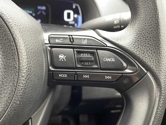 トヨタ アクア X 千葉県 2023(令5)年 3.9万km プラチナホワイトパールマイカ 純正ディスプレイオーディオ/ナビキット/バックカメラ/ステアリングリモコン/トヨタセーフティセンス/・レーダークルーズコントロール/・レーンキープアシスト/・プリクラッシュセーフティ/・オートマチックハイビーム/LEDオートライト/ビルトインETC/プッシュスタート/スマートキー/純正フロアマット