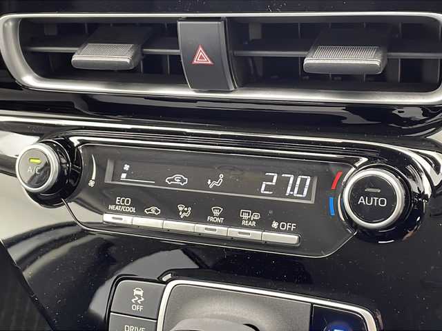 トヨタ アクア X 千葉県 2023(令5)年 3.9万km プラチナホワイトパールマイカ 純正ディスプレイオーディオ/ナビキット/バックカメラ/ステアリングリモコン/トヨタセーフティセンス/・レーダークルーズコントロール/・レーンキープアシスト/・プリクラッシュセーフティ/・オートマチックハイビーム/LEDオートライト/ビルトインETC/プッシュスタート/スマートキー/純正フロアマット