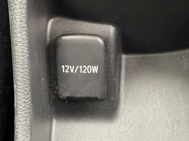 トヨタ アクア X 千葉県 2023(令5)年 3.9万km プラチナホワイトパールマイカ 純正ディスプレイオーディオ/ナビキット/バックカメラ/ステアリングリモコン/トヨタセーフティセンス/・レーダークルーズコントロール/・レーンキープアシスト/・プリクラッシュセーフティ/・オートマチックハイビーム/LEDオートライト/ビルトインETC/プッシュスタート/スマートキー/純正フロアマット