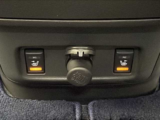 日産 セレナ e-パワー オーテック セーフティPKG 宮崎県 2020(令2)年 2.4万km カスピアンブルー 禁煙車/エマージェンシーブレーキ/純正ナビTV/（MM318D-W/CD/DVD/Bluetooth/フルセグTV)/純正LEDオートライト/純正LEDフォグ/純正LEDデイライト/純正オーテックエアロ/純正ルーフエンドスポイラー/純正オーテック16インチアルミ/純正フロアマット/プロパイロット/アラウンドビューモニター/パーキングアシスト/ブラインドスポットモニター/クリアランスソナー/オートマチックハイビーム/ハンズフリー両側電動スライドドア/電子パーキング/オートホールド/シーケンシャルウインカードアミラー/撥水シート/前席シートヒーター/本革巻ハンドル/ETC/インテリジェントキー/プッシュエンジンスタート/スペアキー/新車時保証書/取扱い説明書