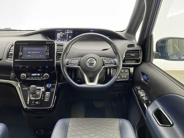 日産 セレナ e-パワー オーテック セーフティPKG 宮崎県 2020(令2)年 2.4万km カスピアンブルー 禁煙車/エマージェンシーブレーキ/純正ナビTV/（MM318D-W/CD/DVD/Bluetooth/フルセグTV)/純正LEDオートライト/純正LEDフォグ/純正LEDデイライト/純正オーテックエアロ/純正ルーフエンドスポイラー/純正オーテック16インチアルミ/純正フロアマット/プロパイロット/アラウンドビューモニター/パーキングアシスト/ブラインドスポットモニター/クリアランスソナー/オートマチックハイビーム/ハンズフリー両側電動スライドドア/電子パーキング/オートホールド/シーケンシャルウインカードアミラー/撥水シート/前席シートヒーター/本革巻ハンドル/ETC/インテリジェントキー/プッシュエンジンスタート/スペアキー/新車時保証書/取扱い説明書