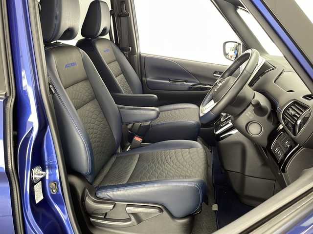 日産 セレナ e-パワー オーテック セーフティPKG 宮崎県 2020(令2)年 2.4万km カスピアンブルー 禁煙車/エマージェンシーブレーキ/純正ナビTV/（MM318D-W/CD/DVD/Bluetooth/フルセグTV)/純正LEDオートライト/純正LEDフォグ/純正LEDデイライト/純正オーテックエアロ/純正ルーフエンドスポイラー/純正オーテック16インチアルミ/純正フロアマット/プロパイロット/アラウンドビューモニター/パーキングアシスト/ブラインドスポットモニター/クリアランスソナー/オートマチックハイビーム/ハンズフリー両側電動スライドドア/電子パーキング/オートホールド/シーケンシャルウインカードアミラー/撥水シート/前席シートヒーター/本革巻ハンドル/ETC/インテリジェントキー/プッシュエンジンスタート/スペアキー/新車時保証書/取扱い説明書