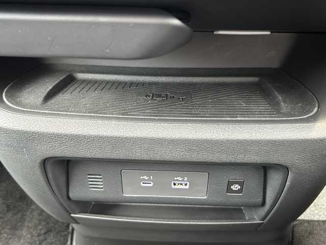 日産 セレナ ハイウェイスター V 静岡県 2024(令6)年 0.5万km プリズムホワイト 純正ナビ/Bluetooth/TV/Apple CarPlay/アラウンドビューモニター/プロパイロット/両側パワースライドドア/フリップダウンモニター/ETC/シートヒーター/ステリングヒーター/コーナーセンサー/置くだけ充電/オートホールド/オートライト/オートハイビーム/LEDヘッドライト