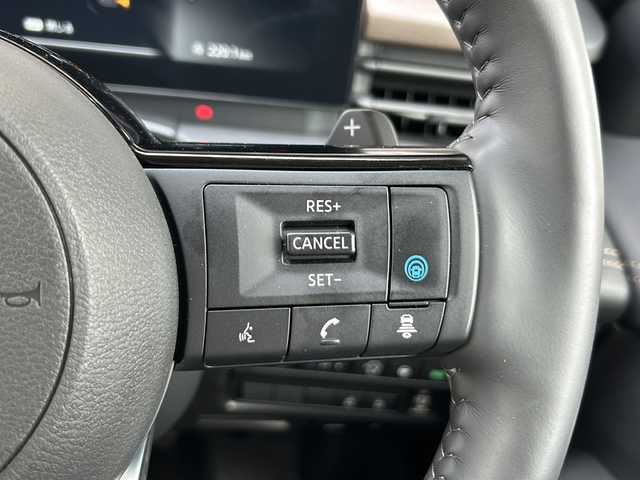 日産 セレナ ハイウェイスター V 静岡県 2024(令6)年 0.5万km プリズムホワイト 純正ナビ/Bluetooth/TV/Apple CarPlay/アラウンドビューモニター/プロパイロット/両側パワースライドドア/フリップダウンモニター/ETC/シートヒーター/ステリングヒーター/コーナーセンサー/置くだけ充電/オートホールド/オートライト/オートハイビーム/LEDヘッドライト