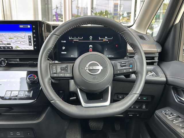 日産 セレナ ハイウェイスター V 静岡県 2024(令6)年 0.5万km プリズムホワイト 純正ナビ/Bluetooth/TV/Apple CarPlay/アラウンドビューモニター/プロパイロット/両側パワースライドドア/フリップダウンモニター/ETC/シートヒーター/ステリングヒーター/コーナーセンサー/置くだけ充電/オートホールド/オートライト/オートハイビーム/LEDヘッドライト
