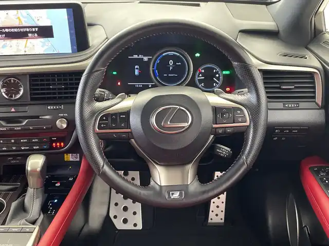 レクサス ＲＸ 450h Fスポーツ 新潟県 2021(令3)年 4.7万km グラファイトブラックガラスフレーク ヘッドアップディスプレイ（Bluetooth・CD・USB）/パノラマルーフ　/ルーフレール　/アラウンドビューモニター　/レザーシート　/全席パワーシート/全席シートヒーター　/前席エアシート　/電動リアゲート/三眼LEDオートライト　/オートマチックハイビーム/フォグランプ/フルセグ　/衝突被害軽減システム/レーンキープアシスト/前後コーナーセンサー/追従クルーズコントロール/パーキングサポートアラート/ETC2.0/前方ドライブレコーダー/純正フロアマット/純正２０インチアルミホイール/４WD/MTモード付AT/置くだけ充電/ステアリングヒーター/ステアリングスイッチ/パドルシフト/スマートキー