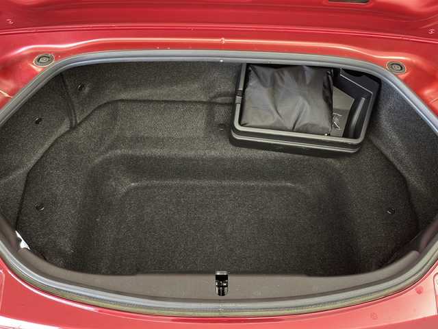 マツダ ロードスター ＲＦ RS 鹿児島県 2018(平30)年 2.4万km ソウルレッドクリスタルM 純正ナビ/（CD/DVD/BT/フルセグTV）/RECARO製レザー、アルカンターラコンビシート/BILSTEIN製ダンパー/電動オープンルーフ/6速MT/オートライト/オートワイパー/ステアリングスイッチ/革巻きステアリング/スマートキー/プッシュスタート/シートヒーター/アイドリングストップ