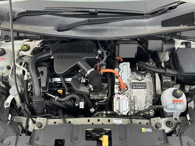 日産 オーラ ニスモ 宮城県 2022(令4)年 3.8万km ピュアホワイトパール / スーパーブラック 2トーン ワンオーナー　/アラウンドビューモニター/ハーフレザーシート/デジタルインナーミラー　/プロパイロット/エマージェンシーブレーキ/レーンディパーチャーウォーニング/ブラインドスポットモニター/オートハイビーム/純正9型ディスプレイオーディオ/・BT・USB・Apple・Android/フルセグＴＶ　/純正ドラレコ（前後）　/LEDヘッドライト　/LEDフォグライト　/電動パーキングブレーキ　/純正17インチアルミホイール/純正ドアバイザー/純正フロアマット/ビルドインETC2.0/プッシュスタート/スマートキー×2/ワイヤレス充電