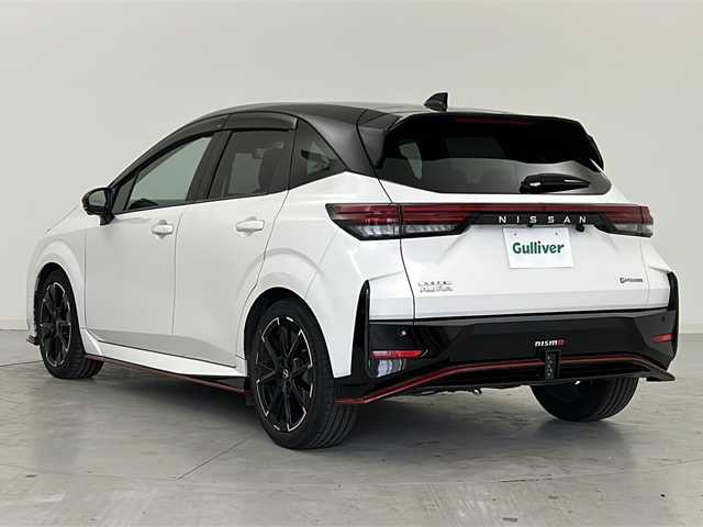 日産 オーラ ニスモ 宮城県 2022(令4)年 3.8万km ピュアホワイトパール / スーパーブラック 2トーン ワンオーナー　/アラウンドビューモニター/ハーフレザーシート/デジタルインナーミラー　/プロパイロット/エマージェンシーブレーキ/レーンディパーチャーウォーニング/ブラインドスポットモニター/オートハイビーム/純正9型ディスプレイオーディオ/・BT・USB・Apple・Android/フルセグＴＶ　/純正ドラレコ（前後）　/LEDヘッドライト　/LEDフォグライト　/電動パーキングブレーキ　/純正17インチアルミホイール/純正ドアバイザー/純正フロアマット/ビルドインETC2.0/プッシュスタート/スマートキー×2/ワイヤレス充電