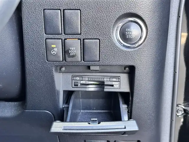 トヨタ ヴェルファイア Z Gエディション 宮城県 2015(平27)年 9.9万km ブラック ツインムーンルーフ/プリクラッシュセーフティー/レーダークルーズコントロール/＝＝＝/SILKBLAZEフロントエアロ/ダウンサスペンション/インテリジェントクリアランスソナー/純正ディーラーOP10インチナビ/フルセグTV/Bluetooth/CD/DVD/SD/ハーフレザーシート/ステリングヒーター/サンシェード/両側パワースライドドア/LEDヘッドライト/ウッドコンビハンドル/ステアリングスイッチ/スペアキー/純正18インチAW/保証書/取扱説明書