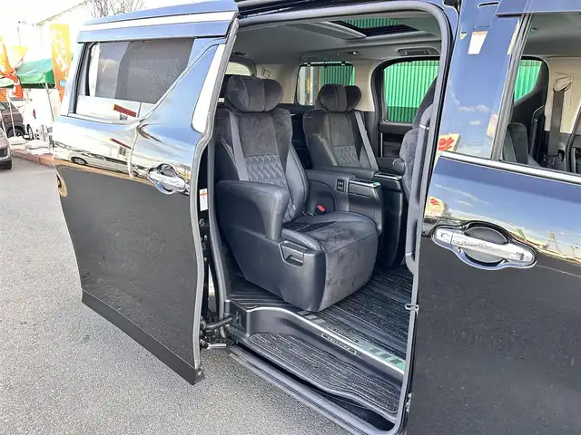 トヨタ ヴェルファイア Z Gエディション 宮城県 2015(平27)年 9.9万km ブラック ツインムーンルーフ/プリクラッシュセーフティー/レーダークルーズコントロール/＝＝＝/SILKBLAZEフロントエアロ/ダウンサスペンション/インテリジェントクリアランスソナー/純正ディーラーOP10インチナビ/フルセグTV/Bluetooth/CD/DVD/SD/ハーフレザーシート/ステリングヒーター/サンシェード/両側パワースライドドア/LEDヘッドライト/ウッドコンビハンドル/ステアリングスイッチ/スペアキー/純正18インチAW/保証書/取扱説明書