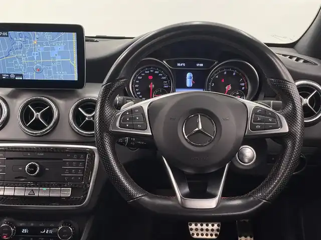 メルセデス・ベンツ ＣＬＡ１８０ Sブレイク　スポーツ 岡山県 2017(平29)年 6.8万km カルサイトホワイト 純正ナビ/Ｒカメラ/アップルカープレイ/Ｂｌｕｅｔｏｏｔｈ/フルセグＴＶ/ＵＳＢ/パナメリカーナグリル/パワーシート（Ｄ）/シートヒーター（Ｄ／Ｎ）/ダイナミックセレクト/ＥＳＰ/アクティブブレーキＡ/アテンションＡ/ＢＳＡ/ＬＫＡ/デイタイムライト/レーダーセーフティーＰＫＧ/オートライト/オートワイパー/ＡＨＢ/ドラレコ/パワーテールゲート