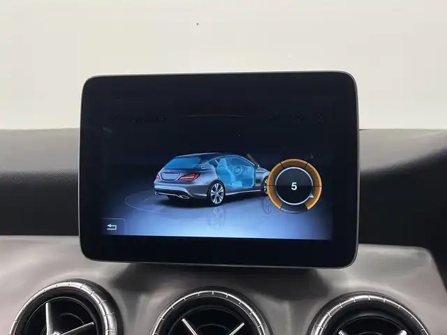 メルセデス・ベンツ ＣＬＡ１８０ Sブレイク　スポーツ 岡山県 2017(平29)年 6.8万km カルサイトホワイト 純正ナビ/Ｒカメラ/アップルカープレイ/Ｂｌｕｅｔｏｏｔｈ/フルセグＴＶ/ＵＳＢ/パナメリカーナグリル/パワーシート（Ｄ）/シートヒーター（Ｄ／Ｎ）/ダイナミックセレクト/ＥＳＰ/アクティブブレーキＡ/アテンションＡ/ＢＳＡ/ＬＫＡ/デイタイムライト/レーダーセーフティーＰＫＧ/オートライト/オートワイパー/ＡＨＢ/ドラレコ/パワーテールゲート