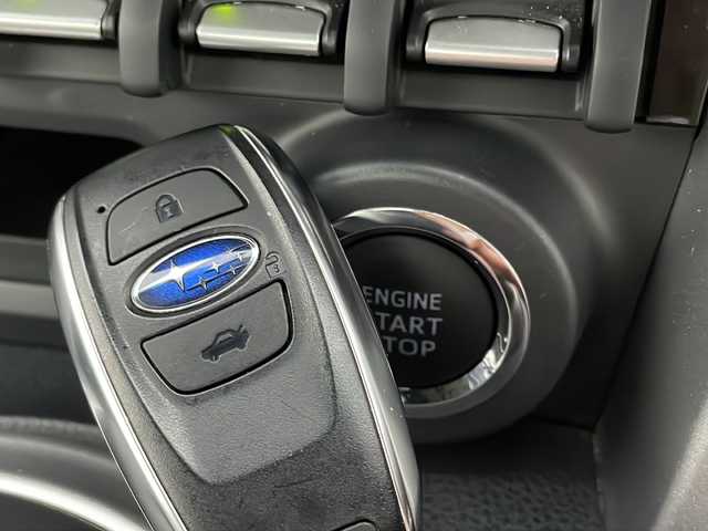 スバル ＢＲＺ S 茨城県 2016(平28)年 4万km WRブルーパール ナビ　バックカメラ　フルセグＴＶ　シートヒーター　ＬＥＤライト　クルコン　スマートキー　横滑り防止装置　純正アルミホイール　プッシュスタート　純正フロアマット　ＥＴＣ２．０　Ｂｌｕｅｔｏｏｔｈ　禁煙車