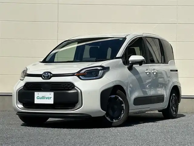 トヨタ シエンタ ハイブリッド Z 茨城県 2022(令4)年 2万km ホワイトパールクリスタルシャイン 純正タッチスクリーンモニター/バックカメラ/アクティブクルーズコントロール/両側パワースライド/Bluetooth接続/フルセグTV/applecarplay/レーンキープアシスト/ドライブレコーダー/３列シート/LEDヘッドライト/スペアキー/純正１５インチアルミホイール/純正フロアマット/盗難防止装置