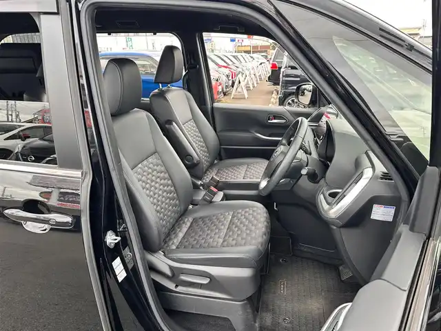 トヨタ ヴォクシー S－Z 宮城県 2022(令4)年 4万km アティチュードブラックマイカ ディスプレイオーディオプラス/・コネクティッドナビ対応10.5インチディスプレイオーディオ/・車載メモリーナビ/・CD/DVD/・地デジTV/・USB/HDMI/・AppleCarPlay/AndroidAuto/・ETC2.0/＝＝＝＝/セーフティセンス/・プリクラッシュセーフティ/・レーントレーシングアシスト/・レーンディパーチャーアラート/・レーダークルーズコントロール/・オートマチックハイビーム/・ロードサインアシスト/・ドライバー異常時対応システム/・プロアクティブドライビングアシスト/・発進遅れ告知機能/パーキングサポートブレーキ（前後方静止物）/両側パワースライドドア/ハーフレザーシート/シートヒーター/革巻きステアリング/ステアリングスイッチ/電動パーキングブレーキ/ブレーキホールド/プロジェクター式LEDヘッドランプ/オートライト/スマートキー＆プッシュスタート/電動格納ミラー/純正17インチAW/フロアマット/ドアバイザー/W/サイド/カーテンエアバッグ