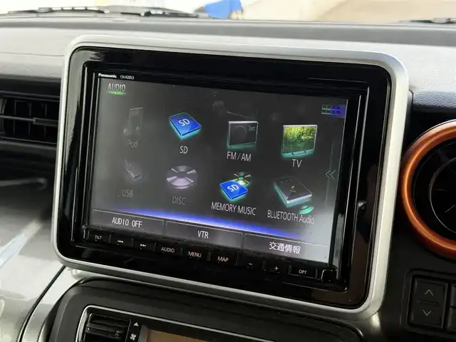 スズキ スペーシア ギア HYBRID XZターボ 佐賀県 2020(令2)年 5.8万km オフブルーメタリック/ガンメタリック2トーンルーフ 純正9型ナビゲーション「CN-RZ853」/・AM/FM/CD/DVD/フルセグ/BT//・アラウンドビューモニター/カラーヘッドアップディスプレイ/両側パワースライドドア/純正OPシートカバー/ステアリングリモコン/ビルトインETC/LEDヘッドライト/・オートマチックハイビーム/スマートキー/フロアマット/ドアバイザー/新車保証書/取扱説明書/スペアキー1本/スズキ セーフティサポート/・クルーズコントロール/・デュアルセンサーブレーキサポート/・誤発進抑制機能（前方・後方）/・車線逸脱警報機能/・車線逸脱抑制機能/・ふらつき警報機能/・先行車発進お知らせ機能/・標識認識機能/・後退時ブレーキサポート/・ESP（車両走行安定補助システム）/・ヒルホールドコントロール