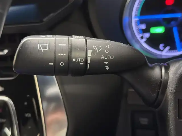 トヨタ ハリアー ハイブリッド Z 三重県 2020(令2)年 6.9万km ホワイトパールクリスタルシャイン ハイブリッド/FF/MTモード付フロアCVT/JBLプレミアムサウンド/12.3インチナビ/（AM/FM/USB/AUX/CarPlay/AndroidAuto/TV/Miracast）/【OP】パノラミックビューモニター/モデリスタエアロ『アバンエモーショナルスタイル』（F/S/R下）/ドライブレコーダー 前後（電子ミラー内蔵・ナビ連動）/ETC2.0/Toyota Safety Sense/・プリクラッシュセーフティ/・レーントレーシングアシスト/・レーダークルコン/・ブラインドスポットモニター＆リヤクロストラフィックオートブレーキ/・パーキングサポートブレーキ（静止物・後方接近車両）/・アダプティブハイビームシステム/・ロードサインアシスト/・先行車発進告知/など/装備/・デジタルインナーミラー/・ハンズフリーパワーバックドア/・カラーヘッドアップディスプレイ/・ハーフレザーシート/・パワーシート［D8way］/・左右独立オートエアコン/・AC100Vアクセサリーコンセント（1500W・非常時給電システム付）/・電子パーキングブレーキ＆ブレーキホールド/・純正19inAW/・保/取/・スマートキーx2/など
