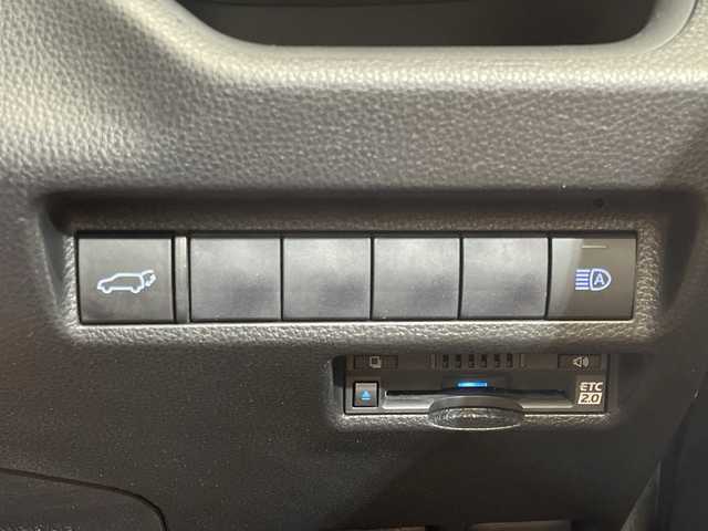 トヨタ ＲＡＶ４ アドベンチャー オフロードPKG 愛媛県 2021(令3)年 4.9万km スーパーホワイトⅡ ８型ナビ/フルセグ／Ｂｌｕｅｔｏｏｔｈ／ＵＳＢ/バックカメラ/衝突軽減ブレーキ/ＥＴＣ２．０/前後ドライブレコーダー/パワーバックドア/Ｄ席パワーシート/前後コーナーセンサー/ブラインドスポットモニター/レーンキープアシスト/オートマチックハイビーム/TRDアルミホイール