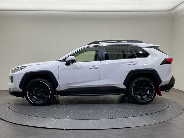 トヨタ ＲＡＶ４ アドベンチャー オフロードPKG 愛媛県 2021(令3)年 4.9万km スーパーホワイトⅡ ８型ナビ/フルセグ／Ｂｌｕｅｔｏｏｔｈ／ＵＳＢ/バックカメラ/衝突軽減ブレーキ/ＥＴＣ２．０/前後ドライブレコーダー/パワーバックドア/Ｄ席パワーシート/前後コーナーセンサー/ブラインドスポットモニター/レーンキープアシスト/オートマチックハイビーム/TRDアルミホイール