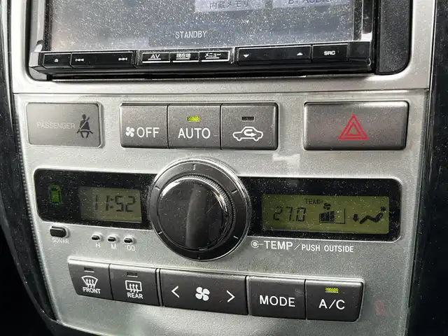 トヨタ イプサム 240s 道央・札幌 2006(平18)年 15.3万km スーパーホワイトⅡ ４WD/社外SDナビ/AM/FM/BT/CD/DVD/SD/ワンセグ/レーンキープアシスト/コーナーセンサー/革巻きステアリング/ステアリングリモコン/キセノンヘッドライト/フォグランプ/AC100V/電動格納ミラー/ウィンカーミラー/純正フロアマット/ドアバイザー/ルーフレール