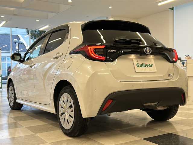トヨタ ヤリス ハイブリッド Z 岐阜県 2023(令5)年 1.5万km プラチナホワイトパールマイカ 純正ナビゲーション/PCS(プリクラッシュセーフティー)/アラウンドビューモニター/Bluetooth/純正前後ドライブレコーダー/ETC2.0/レーダークルーズコントロール/ブラインドスポットモニター/プッシュスタート/スマートキー/シートヒーター/純正フロアマット/LEDヘッドライト/オートライト/オートマチックハイビーム