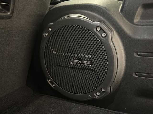 クライスラー・ジープ ラングラー アンリミテッド サハラ 新潟県 2021(令3)年 3.9万km ブラック SMITTYBILTディフェンダーラック/標準装備/サブウーハー付アルパイン製プレミアムスピーカー/オーディオナビゲーションシステムUconnect /8.4インチVGAタッチパネルモニター/・AM/FMラジオ/・地上デジタルテレビチューナー/・Bluetooth/・USB・iPod ・ iPhone/・AUX/ParkSense/ParkviewTMリアバックアップカメラ/アダプティブ クルーズ コントロール/ブラインドスポットモニター/リアクロスパスディテクション/LEDヘッドライト（オートレベリング機能）/・デイタイムランニングランプ/・オートハイビームヘッドライト/レザーシートJeepロゴ/フロントシートヒーター/ステアリングヒーター/ETC2.0